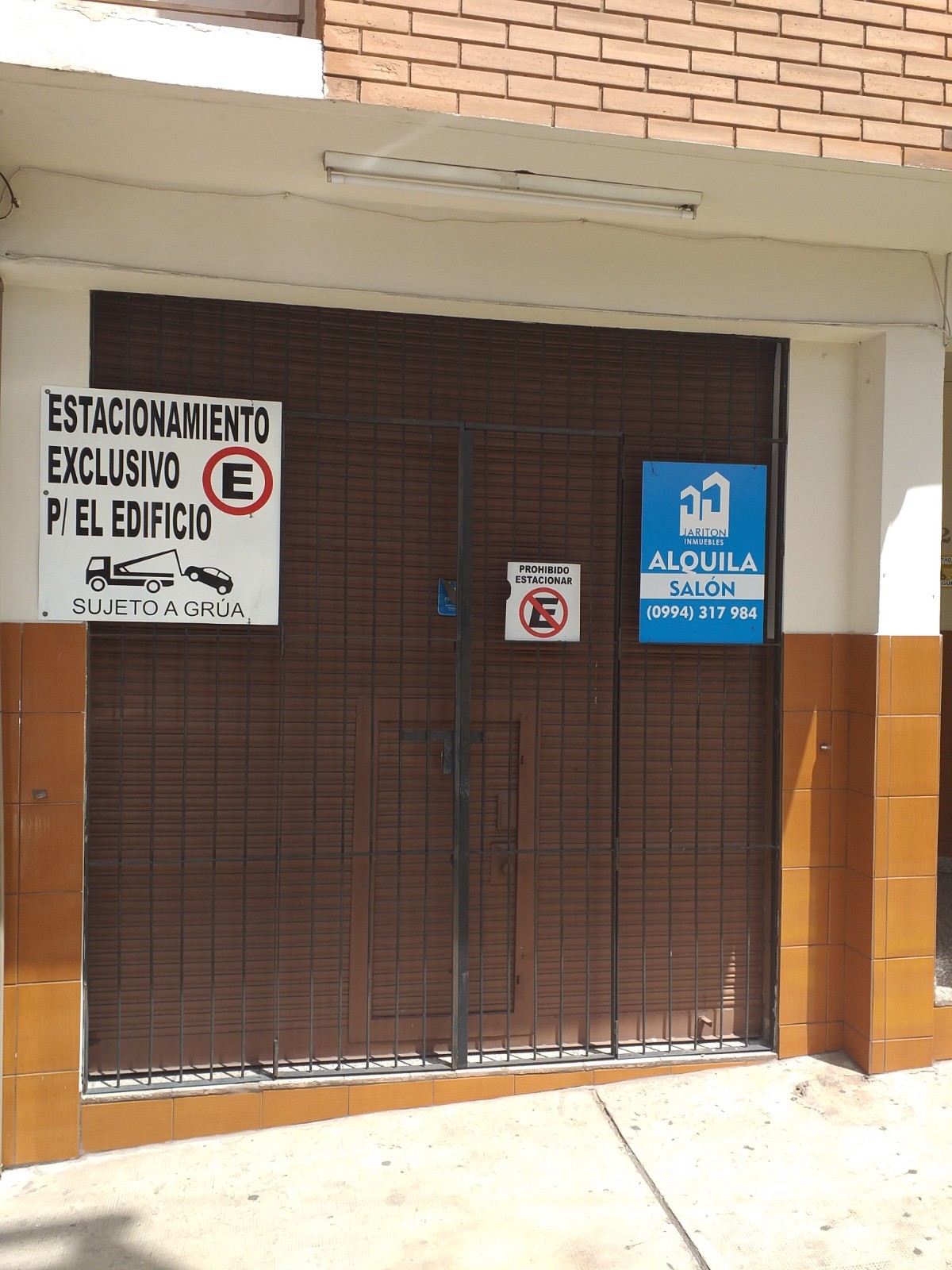 ALQUILER DE SALON COMERCIAL SOBRE PERU — foto 2