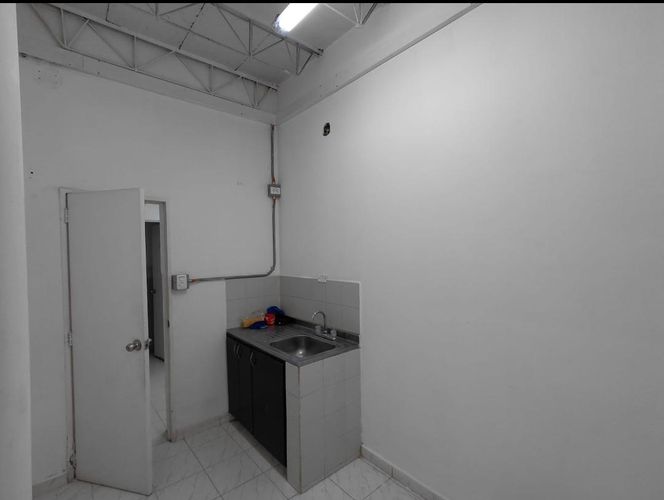 Local en arriendo en La Esmeralda, Itagüí, 87 m² · foto 5 de 7