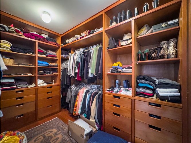 Apartamento de 3 alcobas en venta en El Nogal, Bogotá, 325 m² · foto 17 de 24