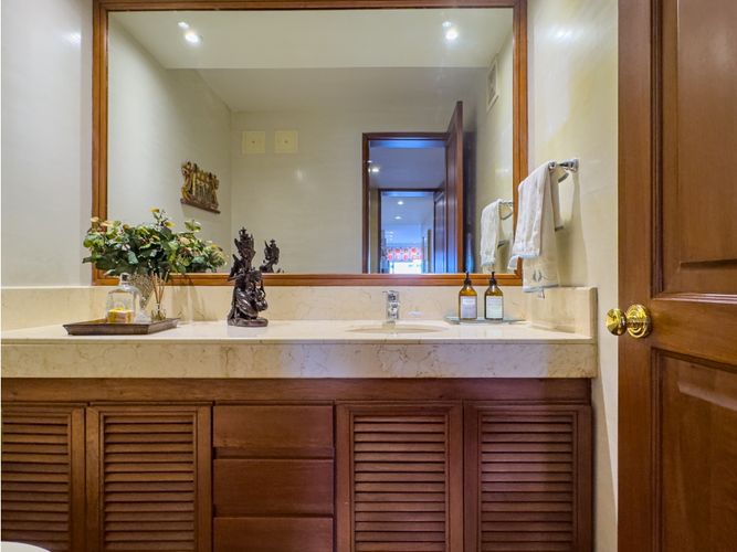 Apartamento de 3 alcobas en venta en El Nogal, Bogotá, 325 m² · foto 19 de 24