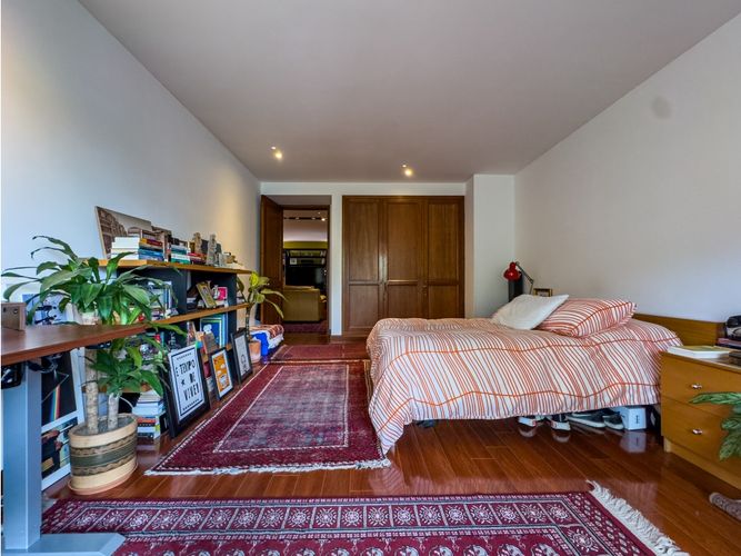 Apartamento de 3 alcobas en venta en El Nogal, Bogotá, 325 m² · foto 23 de 24