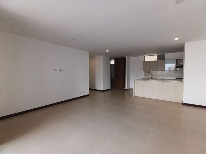 Apartamento de 3 alcobas en arriendo en El Poblado, Medellín, 144 m² · foto 4 de 19