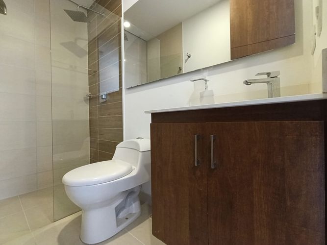 Apartamento de 3 alcobas en arriendo en El Poblado, Medellín, 144 m² · foto 16 de 19