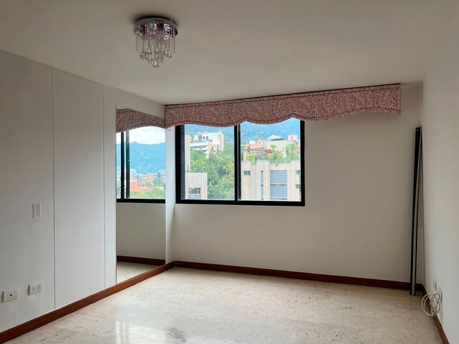 Apartamento de 3 alcobas en arriendo en El Poblado, Medellín, 200 m² · foto 13 de 17