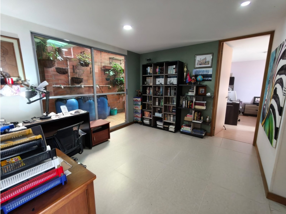 Apartamento en venta en Loma Del Escobero, Envigado · foto 13 de 24