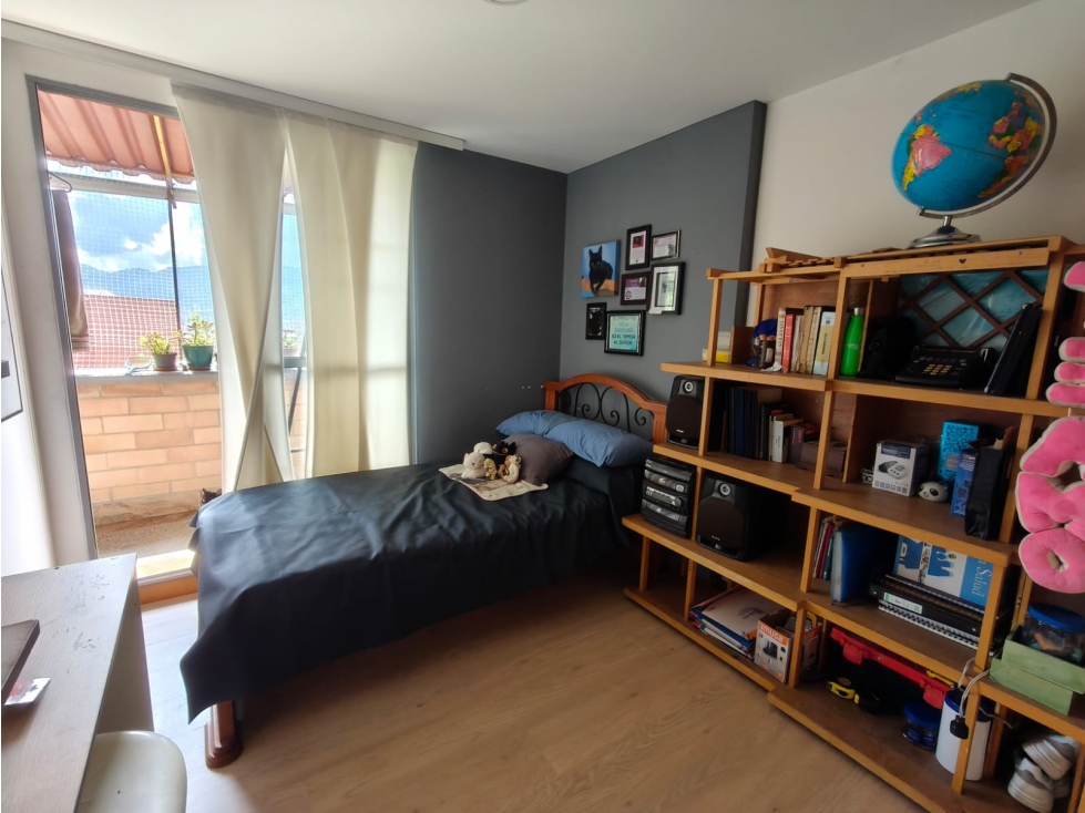 Apartamento en venta en Loma Del Escobero, Envigado · foto 15 de 24