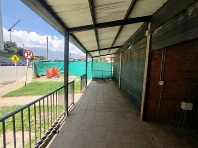 Local en arriendo en Maria Auxiliadora, Sabaneta, 20 m² · foto 4 de 24