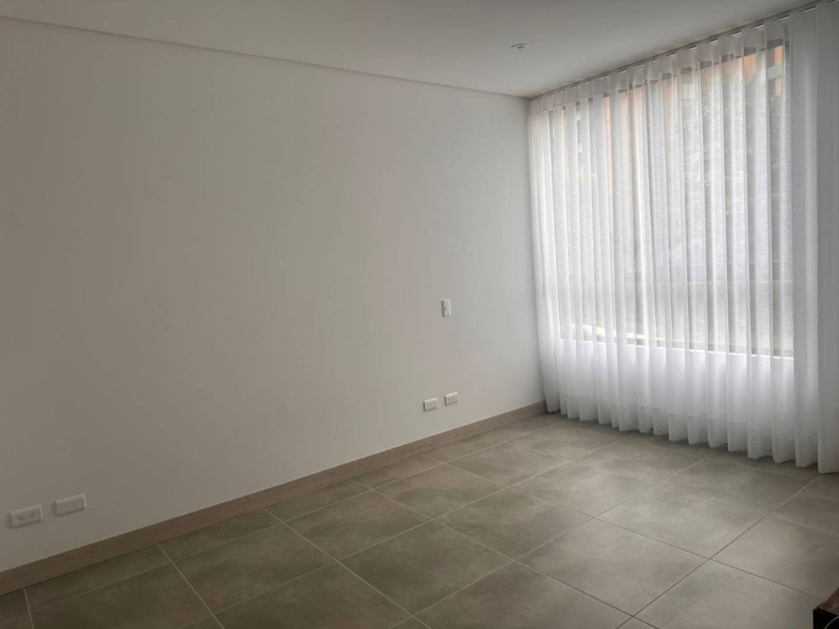 1BR Apartment in El tesoro (67 m²) for Sale - 4
