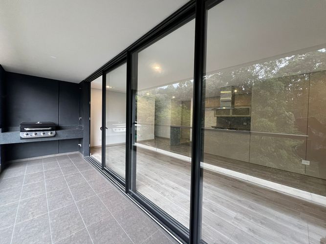 Apartamento de 2 alcobas en arriendo en El Poblado, Medellín, 106 m² · foto 6 de 18