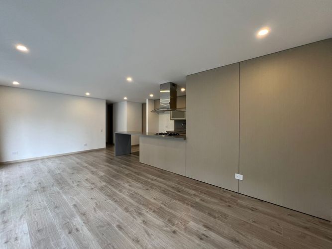 Apartamento de 2 alcobas en arriendo en El Poblado, Medellín, 106 m² · foto 7 de 18
