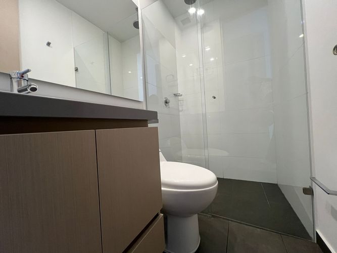 Apartamento de 2 alcobas en arriendo en El Poblado, Medellín, 106 m² · foto 9 de 18