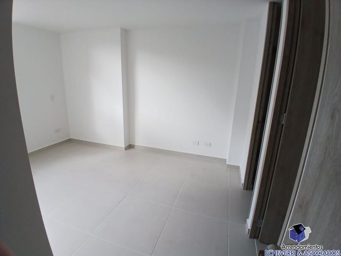 Apartamento en venta en Simon Bolivar, Itagüí · foto 2 de 13