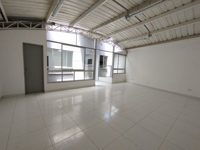 Local en arriendo en El Porvenir, Rionegro, 621 m² · foto 2 de 8