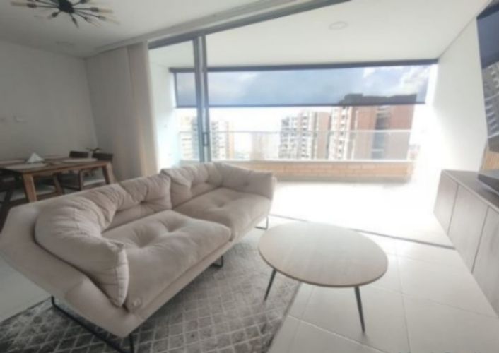 Apartamento de 3 alcobas en arriendo en Loma Del Esmeraldal, Envigado, 103 m² · foto 3 de 15