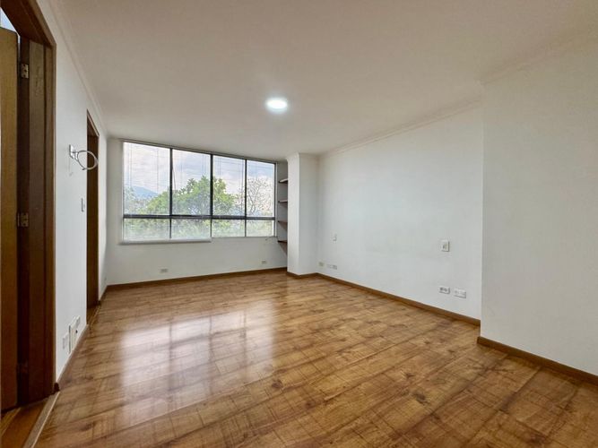 Apartamento de 3 alcobas en arriendo en Urbanización Las Cumbres, Medellín, 160 m² · foto 10 de 20