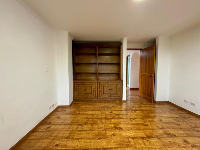 Apartamento de 3 alcobas en arriendo en Urbanización Las Cumbres, Medellín, 160 m² · foto 13 de 20