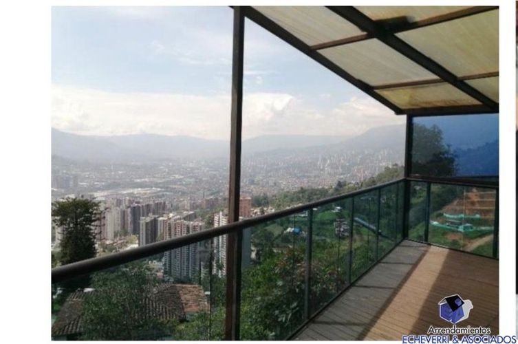 Casa de 4 alcobas en venta en Las Lomitas, Sabaneta, 866 m² · foto 6 de 11