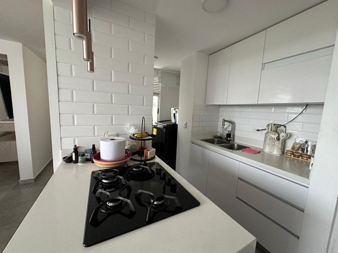 Apartamento de 2 alcobas en venta en Valle Del Lili, Cali, 62 m² · foto 8 de 17