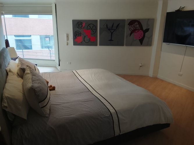 Apartamento de 3 alcobas en venta en El Refugio, Bogotá, 240 m² · foto 5 de 9