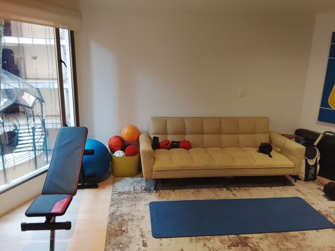 Apartamento de 3 alcobas en venta en El Refugio, Bogotá, 240 m² · foto 6 de 9