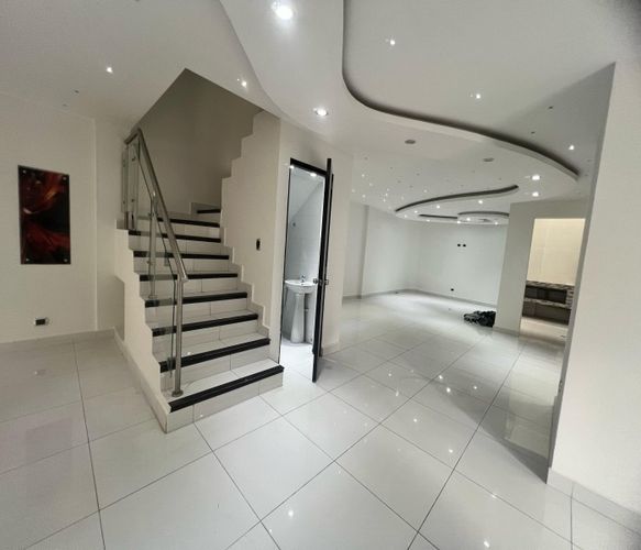 Casa de 6 alcobas en venta en Camino Real - Los Fundadores, Cali, 350 m² · foto 5 de 19