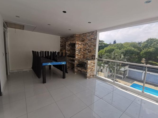 Casa de 6 alcobas en venta en Camino Real - Los Fundadores, Cali, 350 m² · foto 17 de 19