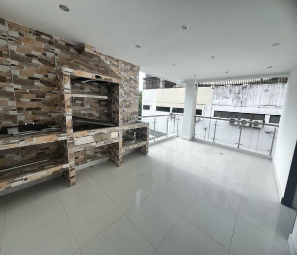 Casa de 6 alcobas en venta en Camino Real - Los Fundadores, Cali, 350 m² · foto 18 de 19