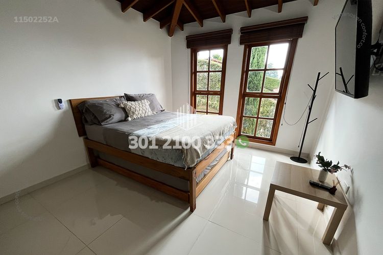 Casa de 3 alcobas en arriendo en La Mina, Envigado, 420 m² · foto 23 de 24
