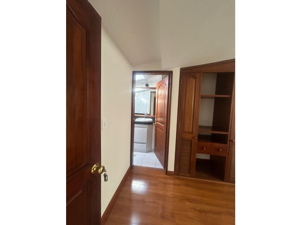 Apartamento en venta en Cedritos, Bogotá · foto 4 de 23