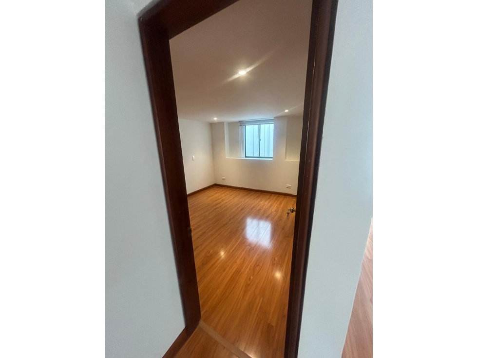 Apartamento en venta en Cedritos, Bogotá · foto 7 de 23