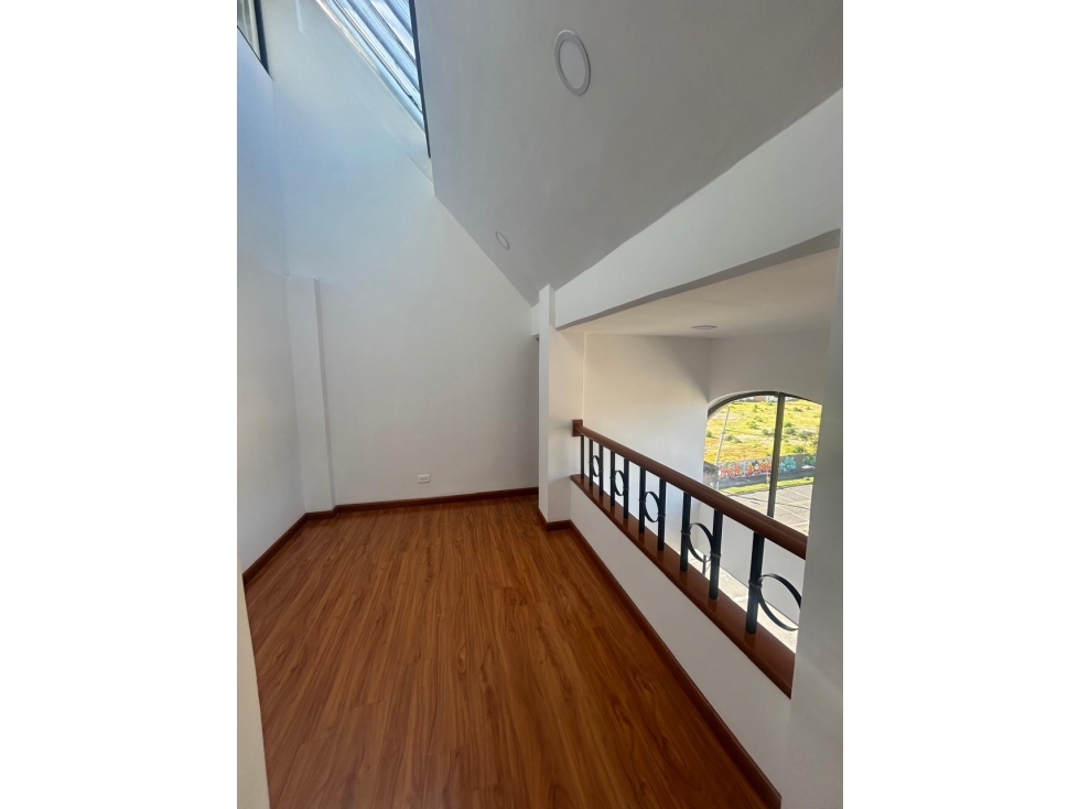 Apartamento en venta en Cedritos, Bogotá · foto 8 de 23