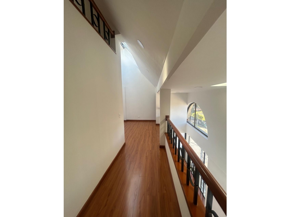 Apartamento en venta en Cedritos, Bogotá · foto 9 de 23