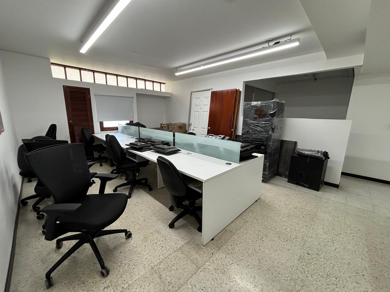 Oficina en venta en San Pedro, Cali, 556 m² · foto 16 de 19