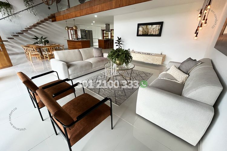 Casa de 3 alcobas en arriendo en La Mina, Envigado, 420 m² · foto 4 de 24