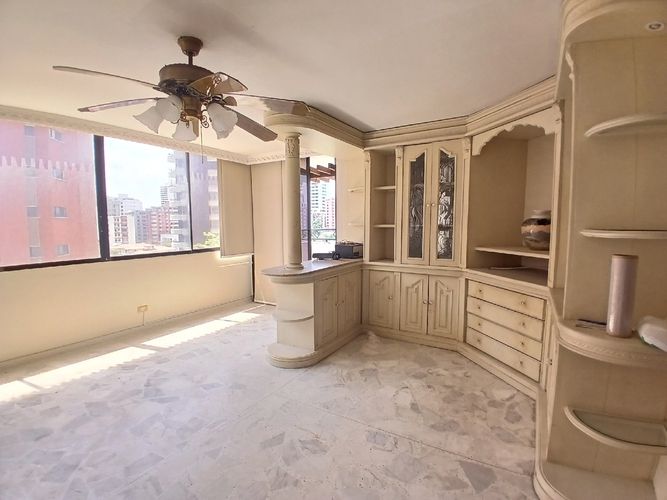 Apartamento de 3 alcobas en venta en Altos Del Prado, Barranquilla, 260 m² · foto 5 de 18