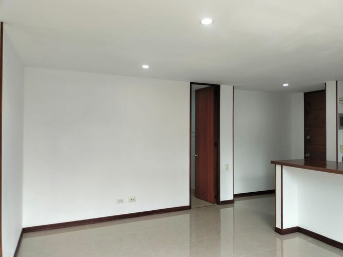Apartamento en arriendo en El Poblado, Medellín · foto 7 de 12