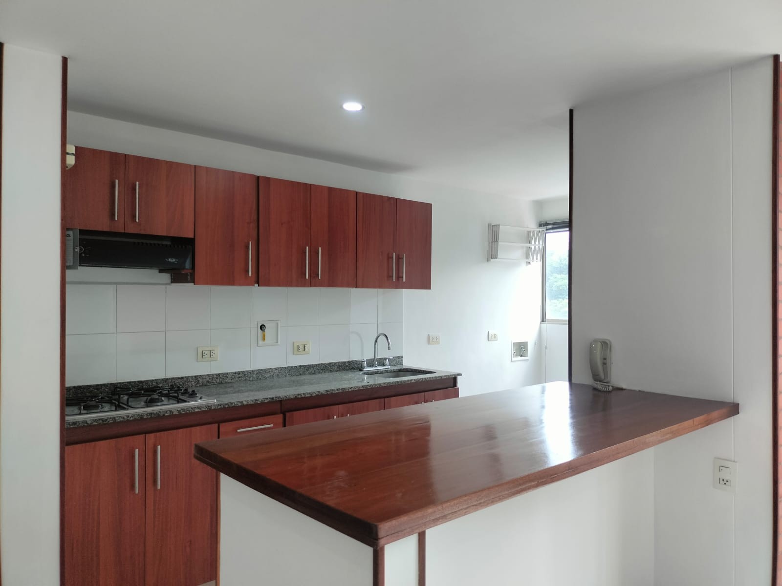 Apartamento en arriendo en El Poblado, Medellín · foto 4 de 12