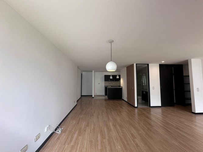 Apartamento de 2 alcobas en arriendo en El Poblado, Medellín, 78 m² · foto 11 de 19