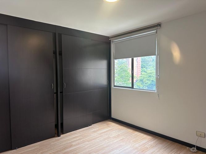 Apartamento de 2 alcobas en arriendo en El Poblado, Medellín, 78 m² · foto 15 de 19