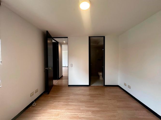 Apartamento de 2 alcobas en arriendo en El Poblado, Medellín, 78 m² · foto 16 de 19