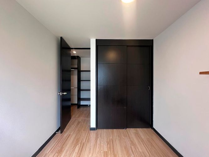 Apartamento de 2 alcobas en arriendo en El Poblado, Medellín, 78 m² · foto 7 de 19