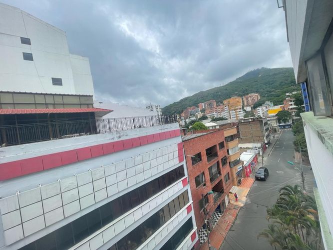 Apartamento de 7 alcobas en venta en Juanambu, Cali, 130 m² · foto 3 de 15