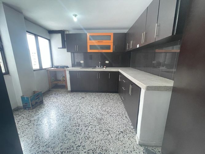 Apartamento de 7 alcobas en venta en Juanambu, Cali, 130 m² · foto 6 de 15