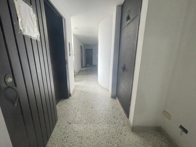 Apartamento de 7 alcobas en venta en Juanambu, Cali, 130 m² · foto 13 de 15