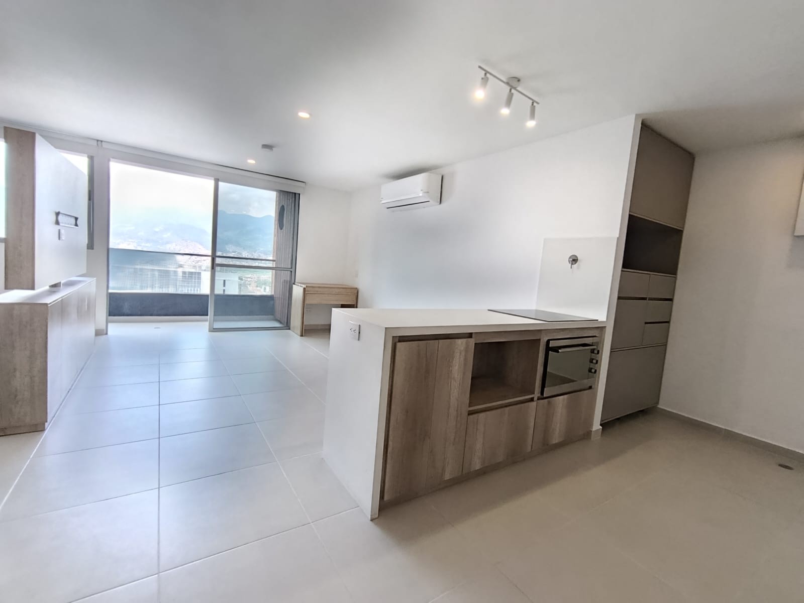 Apartaestudio en Arriendo en El Poblado, Medellín