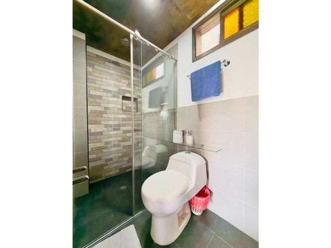 Casa de 9 alcobas en venta en San Antonio, Cali, 400 m² · foto 4 de 16