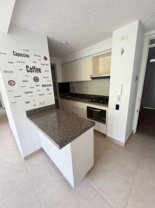 Apartamento de 3 alcobas en venta en El Poblado Ii Etapa, Palmira, 73 m² · foto 7 de 18