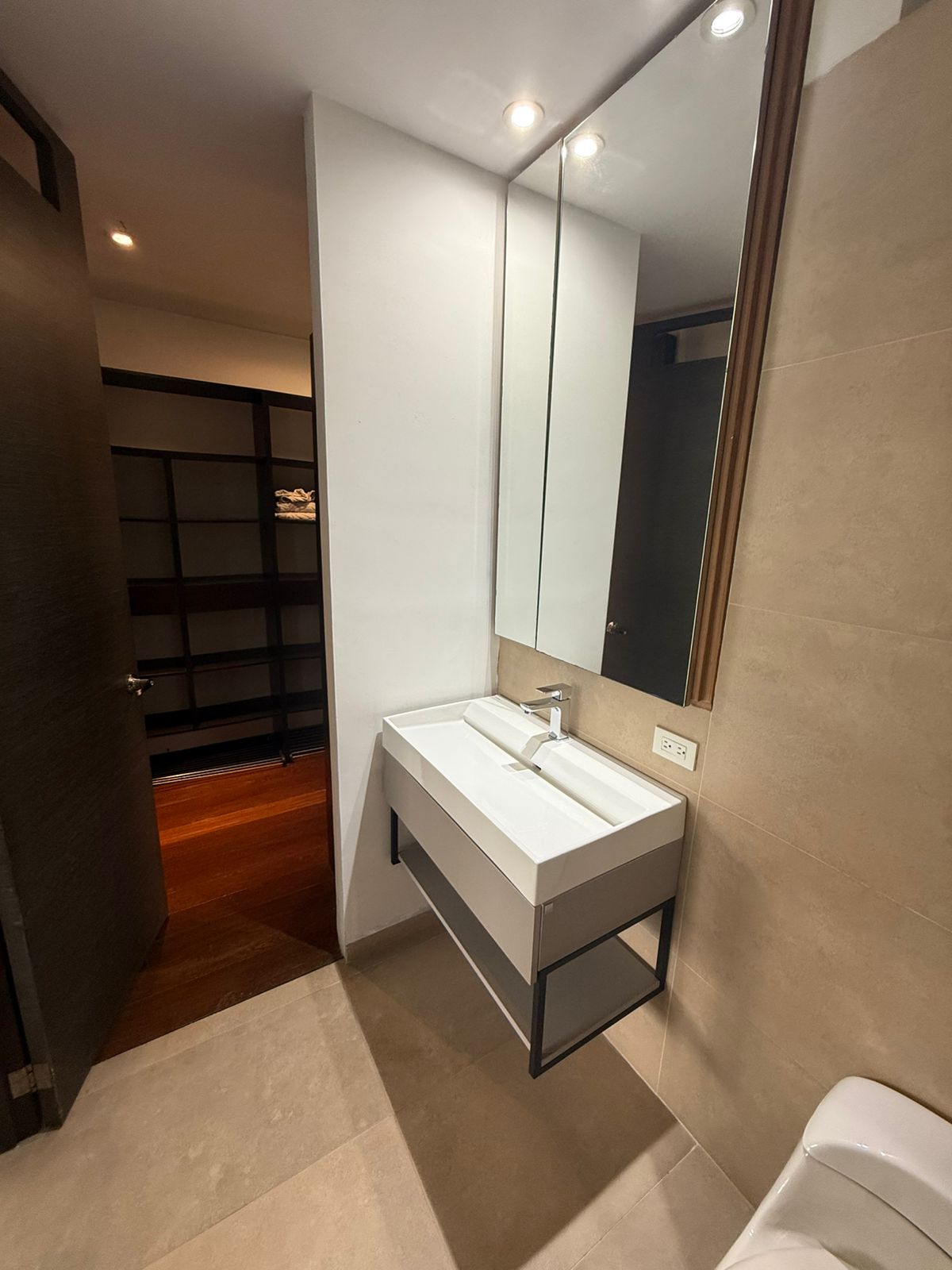 Apartaestudio en arriendo en La Florida, Medellín · foto 19 de 24