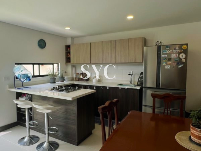 Casa de 4 alcobas en venta en Rionegro, 130 m² · foto 4 de 17