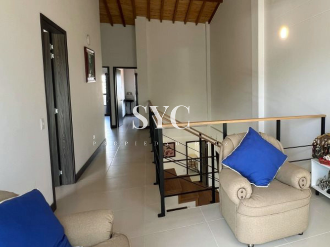 Casa de 4 alcobas en venta en Rionegro, 130 m² · foto 8 de 17